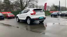 Volvo Xc40 2.0 T4 Momentum Pro 5dr AWD Geartronic Petrol Estate